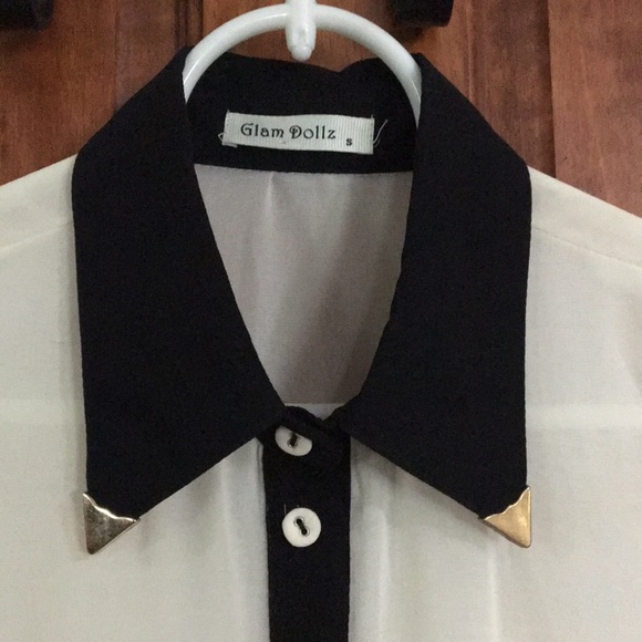 NWOT/Semi- Sheer Button-Up Tank Blouse w/ Collar - Picture 4 of 8